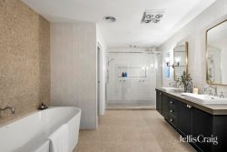 126 Dalgetty Rd, Beaumaris VIC 3193, Australia