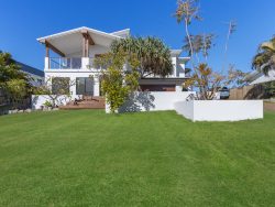 6 Highview Dr, Craignish QLD 4655, Australia