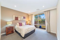2 Emerald Waters Ave, Wyong NSW 2259, Australia