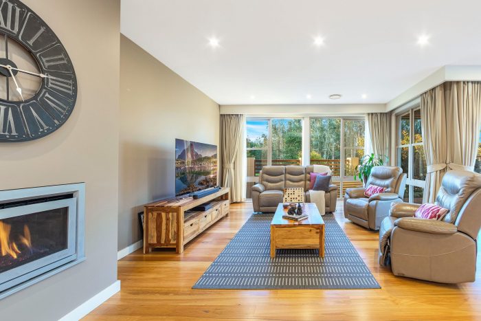 2 Emerald Waters Ave, Wyong NSW 2259, Australia