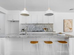 2 Luly St, Altona North VIC 3025, Australia