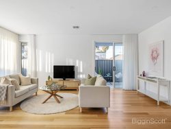 2 Luly St, Altona North VIC 3025, Australia