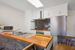 6/5-9 Federal Ave, Crestwood NSW 2620, Australia