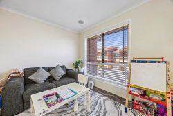 6/5-9 Federal Ave, Crestwood NSW 2620, Australia
