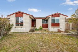 13 Fimister Cct, Kambah ACT 2902, Australia