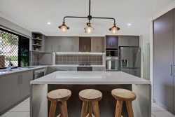 5 Oxley Cres, Erakala QLD 4740, Australia