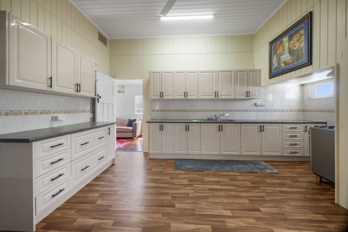 19 English St, South Mackay QLD 4740, Australia