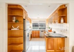 17 Gundaroo Square, Werribee VIC 3030, Australia