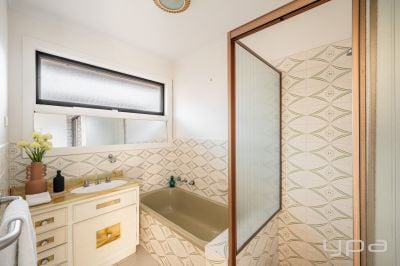 17 Gundaroo Square, Werribee VIC 3030, Australia
