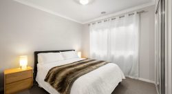 10 Hearst Ct, Wodonga VIC 3690, Australia