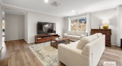 10 Hearst Ct, Wodonga VIC 3690, Australia