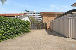 Unit 4/69 Park St, Como WA 6152, Australia