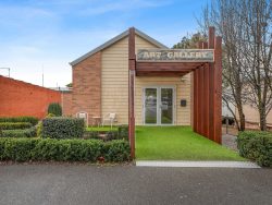 81 High St, Campbell Town TAS 7210, Australia