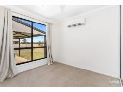 7 Pendula Ln, Blackwater QLD 4717, Australia