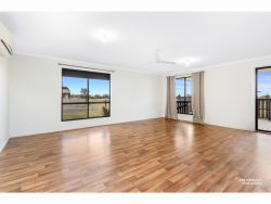 7 Pendula Ln, Blackwater QLD 4717, Australia