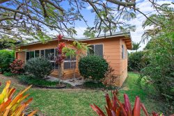 42 Hillcrest Ave, Scarness QLD 4655, Australia