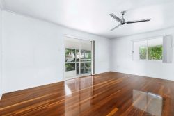 42 Hillcrest Ave, Scarness QLD 4655, Australia