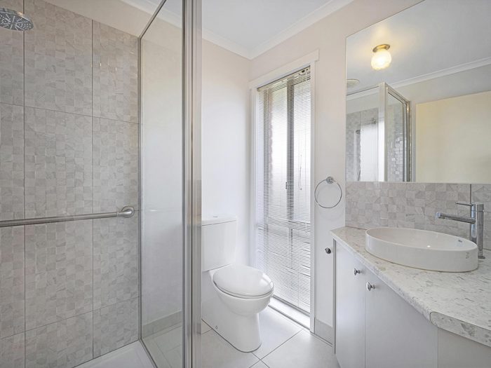 10 Donald Ct, Warrnambool VIC 3280, Australia