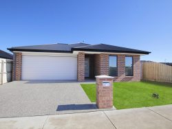 135 Aberline Rd, Warrnambool VIC 3280, Australia