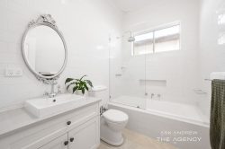 70A Holman St, Alfred Cove WA 6154, Australia