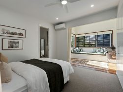 16 Lang St, Bulimba QLD 4171, Australia