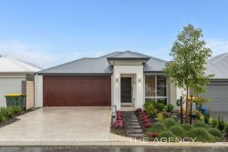 7 Stencil St, Alkimos WA 6038, Australia