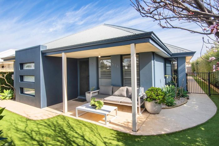69 St Michaels Pkwy, Dunsborough WA 6281, Australia