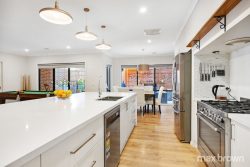 64 Bailey Rd, Mount Evelyn VIC 3796, Australia