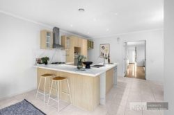 22 Jade Cct, Burwood East VIC 3151, Australia