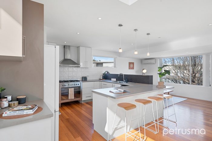 3 Jasper Ct, Oakdowns TAS 7019, Australia