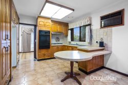 114 Joan St, Sunshine West VIC 3020, Australia