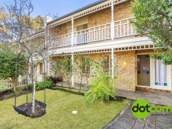 3/15 Koolang Rd, Green Point NSW 2251, Australia