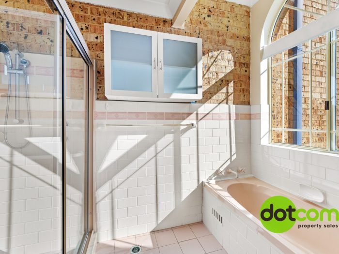3/15 Koolang Rd, Green Point NSW 2251, Australia