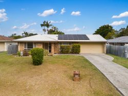 5 Lambourne Ct, Lawnton QLD 4501, Australia