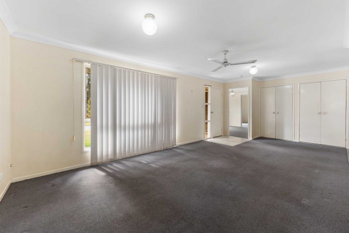 5 Lambourne Ct, Lawnton QLD 4501, Australia