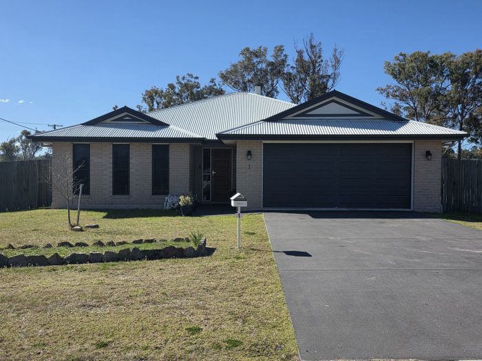 1 Lavena Ct, Stanthorpe QLD 4380, Australia