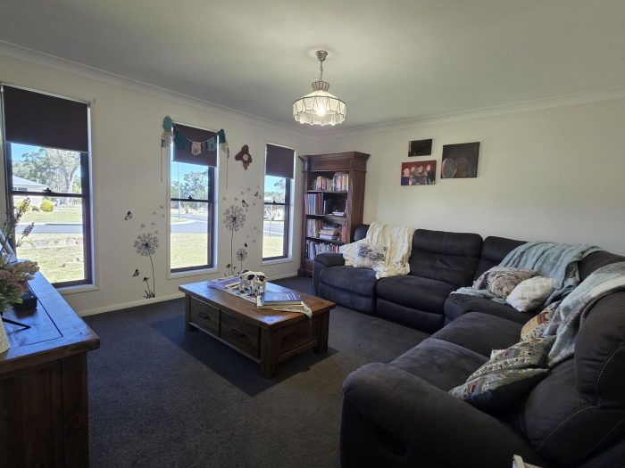 1 Lavena Ct, Stanthorpe QLD 4380, Australia