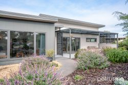 8 Lewis Ct, Lewisham TAS 7173, Australia