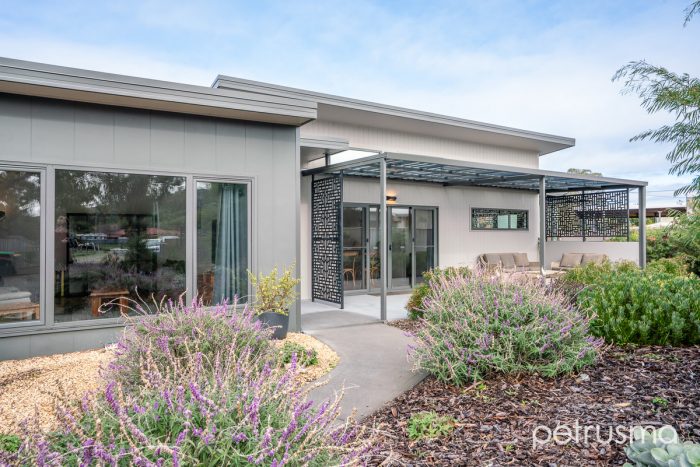 8 Lewis Ct, Lewisham TAS 7173, Australia
