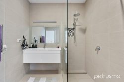 8 Lewis Ct, Lewisham TAS 7173, Australia