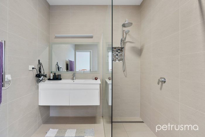 8 Lewis Ct, Lewisham TAS 7173, Australia