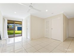 107 Cruikshank St, Frenchville QLD 4701, Australia