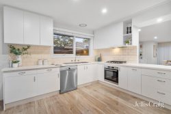 Unit 2/57 Lynden Grove, Mount Waverley VIC 3149, Australia