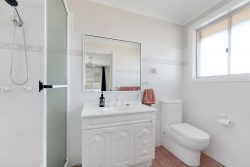 8 Magnolia Way, Orange NSW 2800, Australia