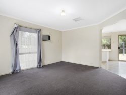 Unit 2/49 Mayfair Dr, West Wodonga VIC 3690, Australia