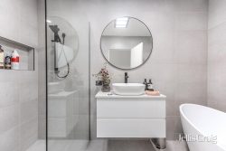 69 Mayfield Dr, Mount Waverley VIC 3149, Australia