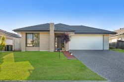 23 McKee Cres, Mango Hill QLD 4509, Australia