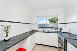 Unit 1/102 McMasters Rd, Woy Woy NSW 2256, Australia
