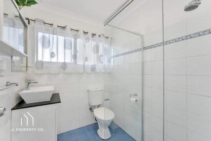 Unit 1/102 McMasters Rd, Woy Woy NSW 2256, Australia