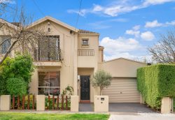Unit 1/30 Burns St, Maidstone VIC 3012, Australia